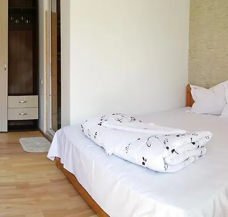 Konukevi Casa Madera